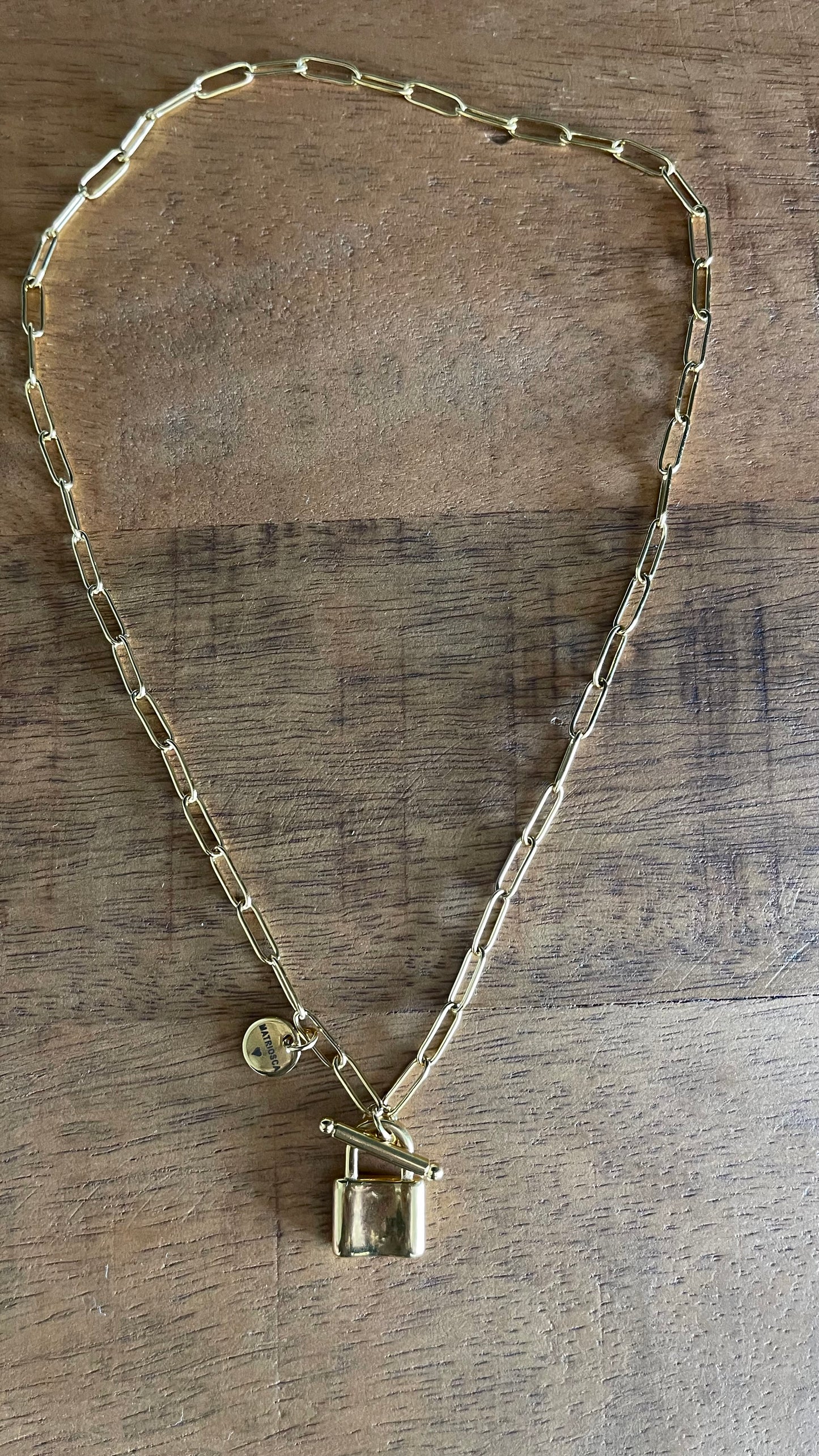Lock chain ( exclusive myclosetand)